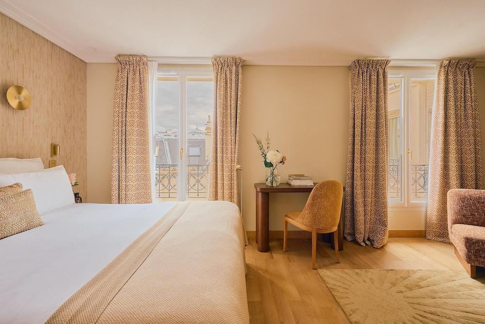 Madison Hotel Room Type - Deluxe Room