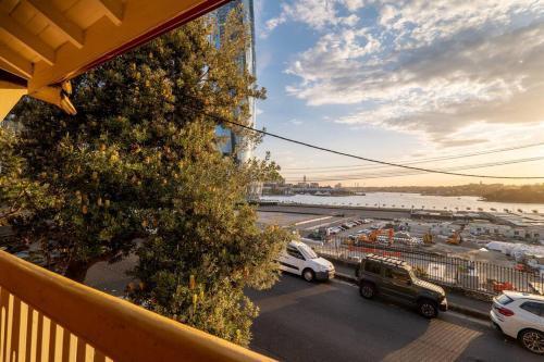 Waterfront - KING Master 4 Bedroom 3 Storey#9-10 - Tap to explore photos
