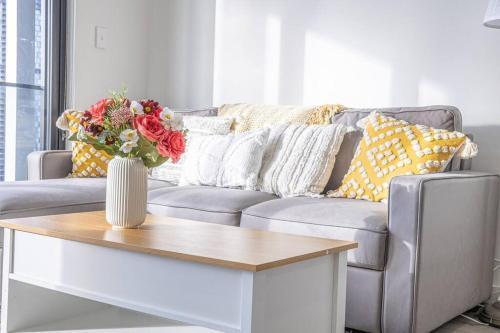 Parramatta 2 Bed Apt with Parking NPA011-3101 - Tap to explore photos