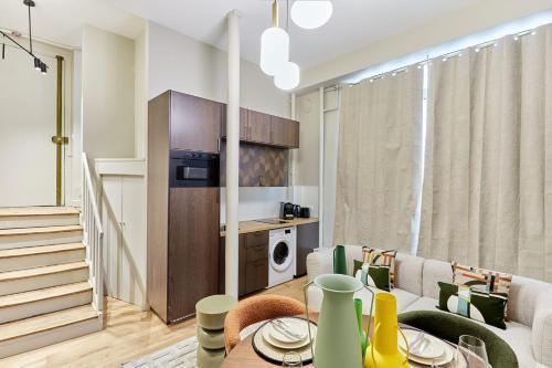 Superb Apartment 2 bedrooms Centrer of Paris by Studio Prestige - Tap to explore photos