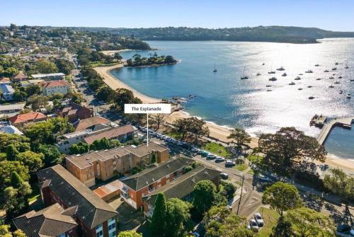 Balmoral Beach Front 2 Bedroom Waterview Mosman