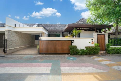 Private 2BR Pool Villa 2D16 in Gated Residences Rawai VIP Villas - Tap to explore photos