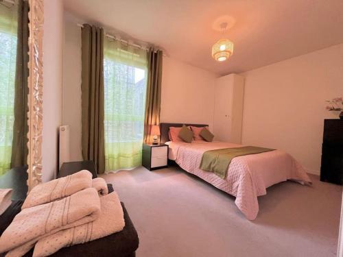 Entire appartment, 2 rooms confortable at Créteil