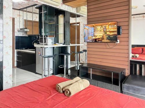 Strategic Thamrin Executive Apt with Pool & Gym by 2ndHome