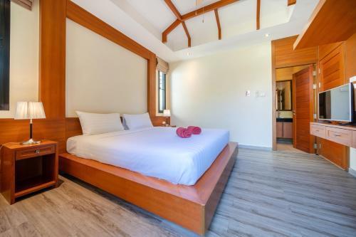 Private 2BR Pool Villa 2D03 in Gated Residence Rawai VIP Villas - Tap to explore photos