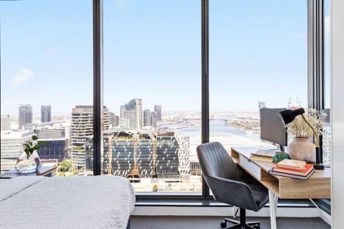 A Cozy 2BR Apt with Harbour Views FREE Parking