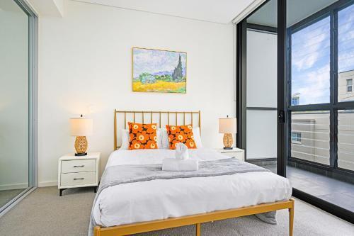 Wentworth Point Modern 2Br with large belcony - Tap to explore photos