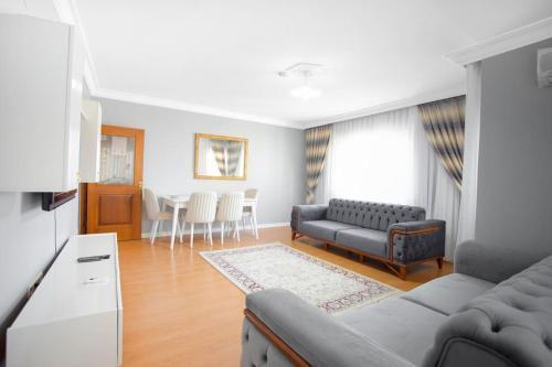 Large central apartment in a quiet area 40 - Tap to explore photos