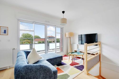 Lovely Duplex -4BR-8P- Nogent-sur-Marne - Tap to explore photos