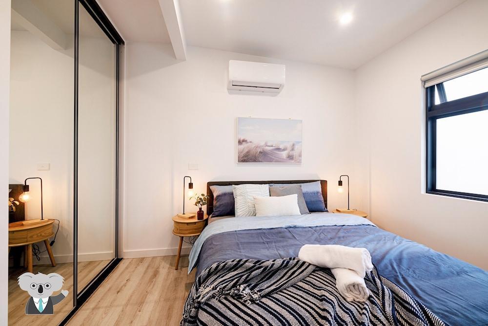 Kozyguru | Cremorne | 2B Unit - Tap to explore photos