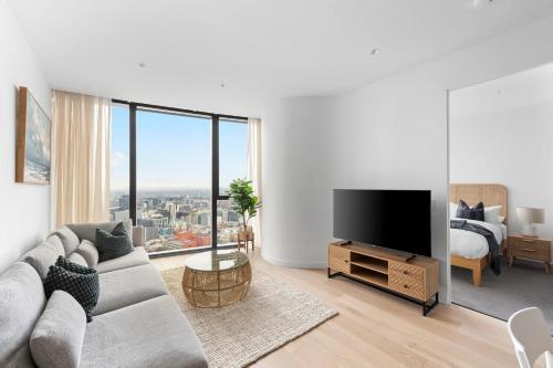 A Cozy 2BR Apt at Sapphire by the Gardens - Tap to explore photos