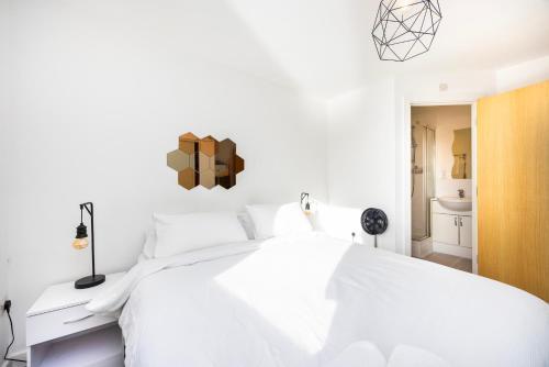 Stunning 2 Bed Flat With City Views