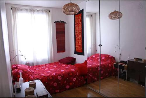 Quiet APT 2Rooms Big Kitchen Canal Saint Martin - Tap to explore photos