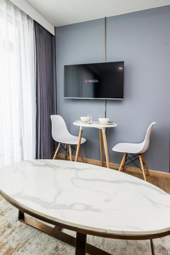 Suite Marella 2BR Pools Shuttle to Nai Harn - Tap to explore photos