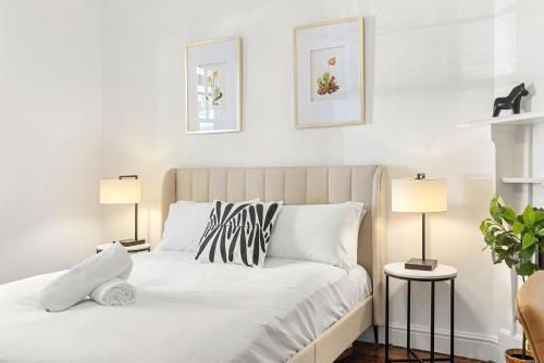 Amazing 2BR Apartment Near Barangaroo - Tap to explore photos