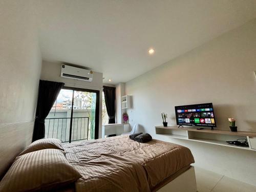 5 mins to Ari - Sutthisan Room Type - One-Bedroom Apartment