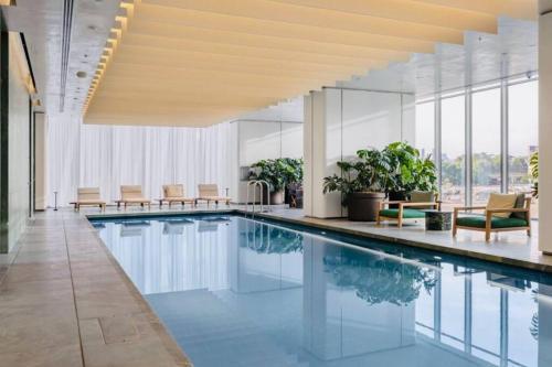 Luxury 1BR Iconic Harbour Views in Barangaroo - Tap to explore photos