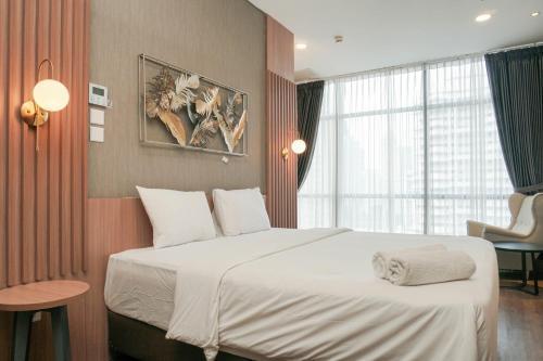 Luxurious 2BR at Sudirman Suites Apartment By Travelio