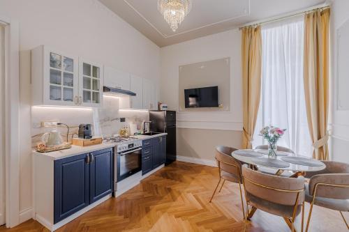 Maison 31 - Unique Experience Room Type - Deluxe One-Bedroom Apartment with City View