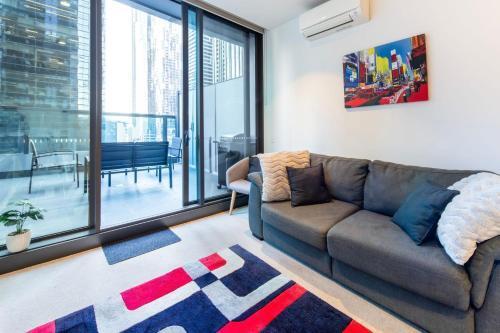 Latrobe Gem Apartment with Car Park and Huge Deck - Tap to explore photos