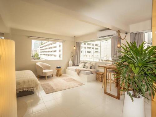 Cozy studio room - 2 guests in the heart of Silom - 6B - Tap to explore photos