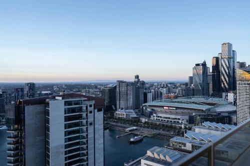 Waterfront 1BR Docklands Apt with FreeParking#88833