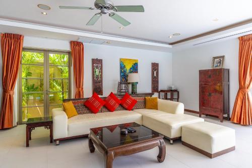 The Residence Resort - Private Villa Retreat, 10-Min Walk to Bangtao Beach - Tap to explore photos