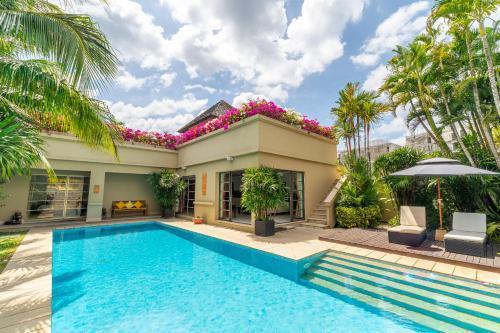 The Residence Resort - Private Villa Retreat, 10-Min Walk to Bangtao Beach - Tap to explore photos
