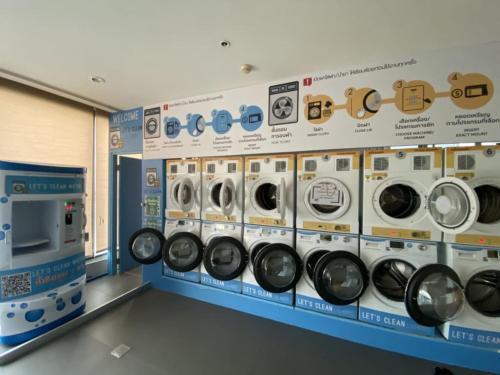 Stylish Riverview 1BR - Ultra Fast WiFi - Phrom Phong - Tap to explore photos