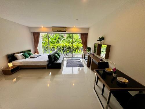 Chic condominium Karon A215 - Tap to explore photos