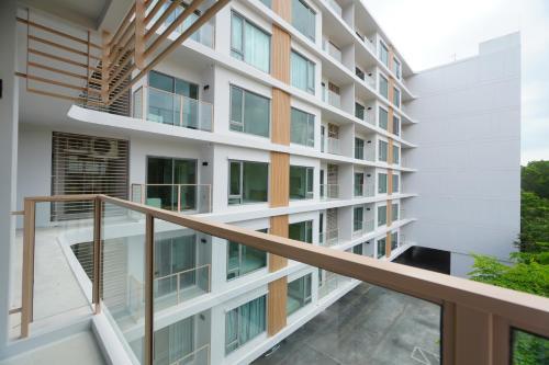 PHYLL Phuket, Luxury Condominium 45 - Tap to explore photos