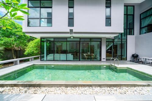 BangT-ao 3-bedroom modern minimalist luxury style private pool holiday villa gym quiet community - Tap to explore photos