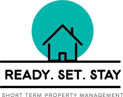 Simply Kensington by Ready Set Stay - Tap to explore photos