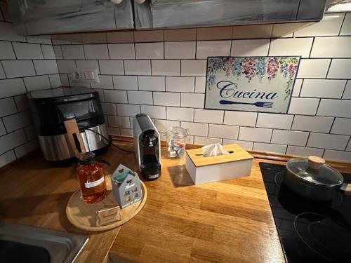 Samuele Home - Tap to explore photos