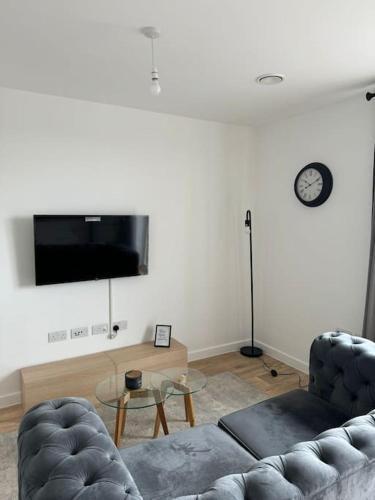 Beautiful Modern 1 Bed Flat - Tap to explore photos