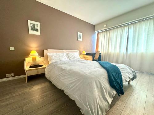 Lovely 1 Bedroom Apartment Facing Regents Park Central London by Wild - Tap to explore photos