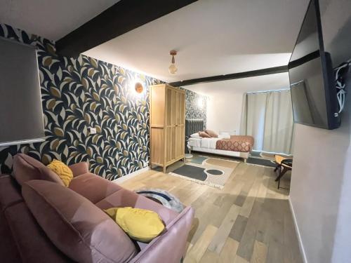 Urban Flat 161 - Sublime 4BDR Luxury Flat in Paris - Tap to explore photos
