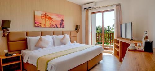 Cocomo Maldives - Tap to explore photos