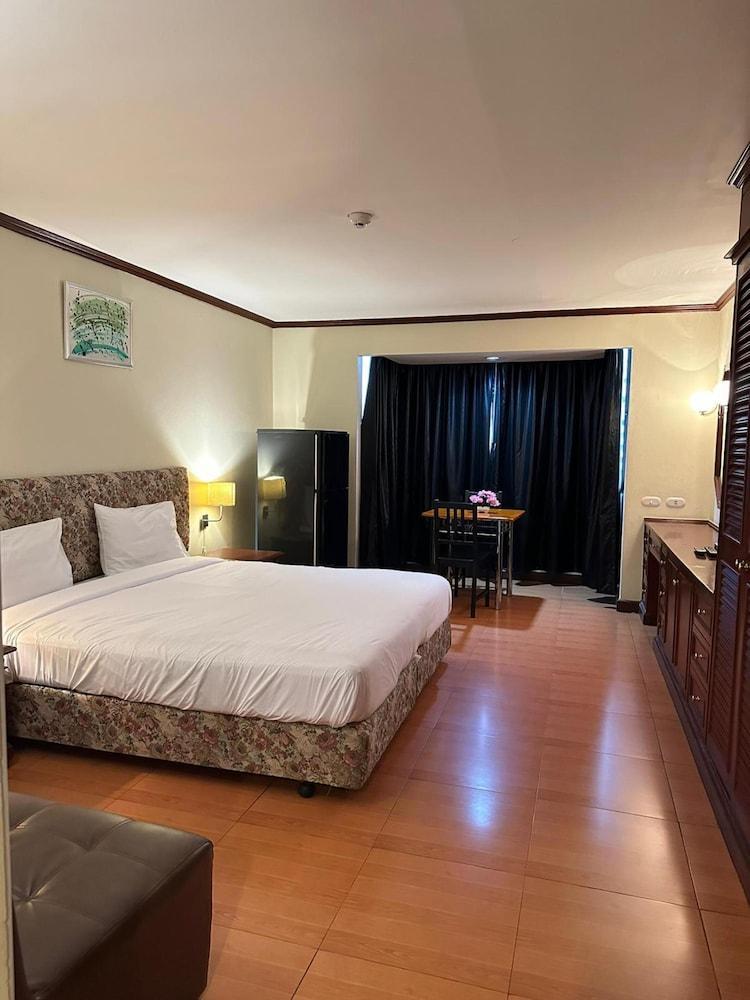 Direct Rooms at Omni Complex Nana Room Type - Standard Apartment
