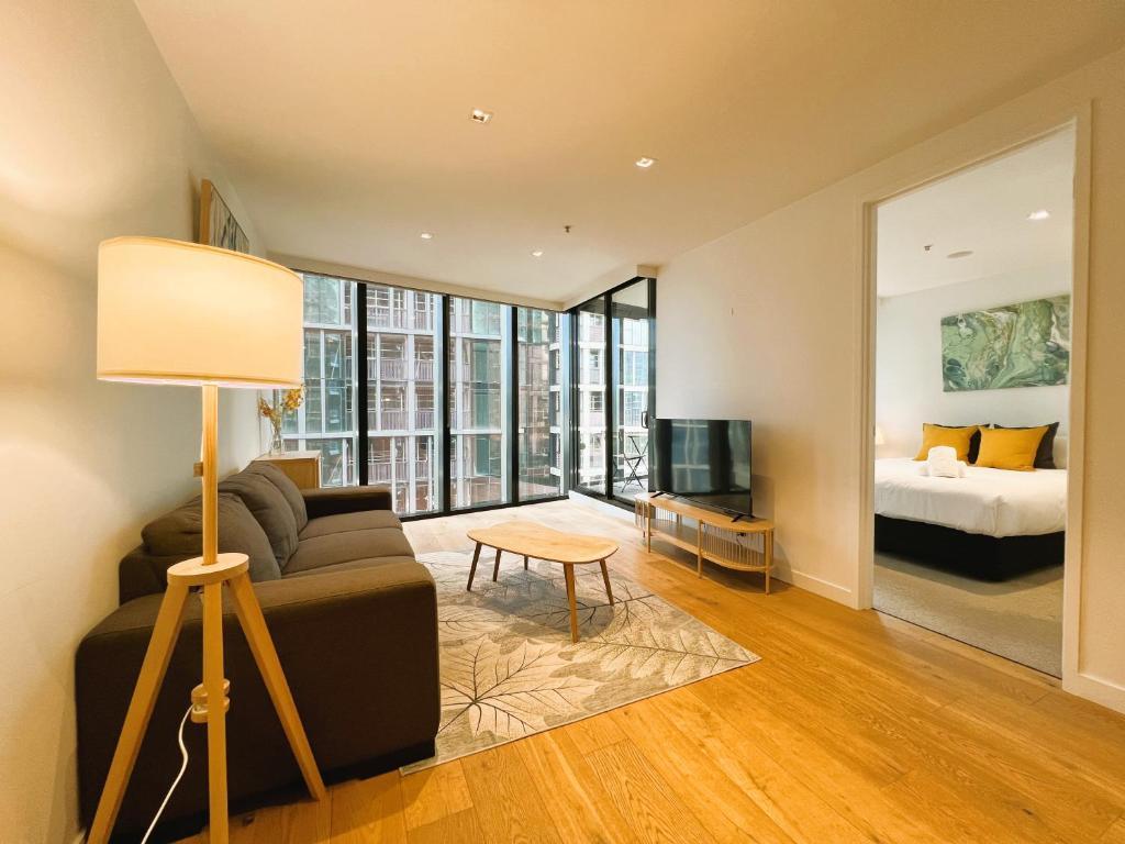 2BR 1 Bath, Dockland, Marvel Stadium, Spacious - Tap to explore photos
