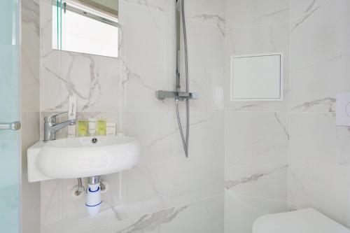 Bluestay 289 - Superbe studio à Paris - Tap to explore photos