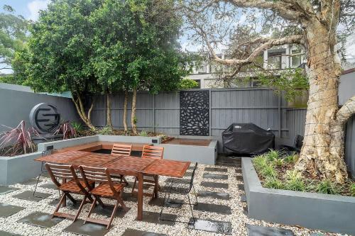 Balmain Garden Hideaway with BBQ