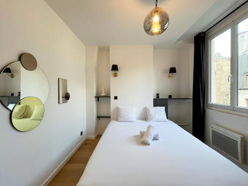 Urban Flat 97 - Spacious 1 Bedroom in Paris - Tap to explore photos