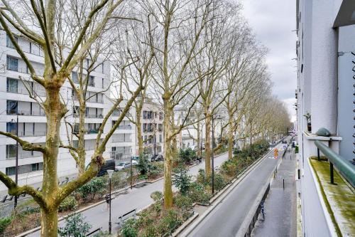 New & Cozy T2 Flat next to Montmartre With Balcony - Tap to explore photos
