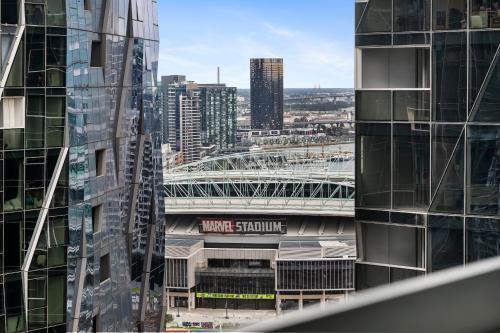 Stunning CBD Apt-Best Location with Gym, Pool and WiFi