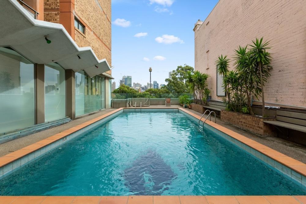 Chic Studio With Pool Overlooking the City - Tap to explore photos