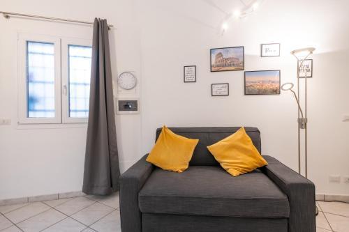 La Dolce Vita Apartment - Tap to explore photos