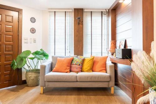 MIQ Rama9 Villa 3Br in City Jodd fair MRT - Tap to explore photos
