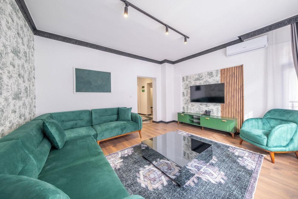 Hexa Apartments Sisli Room Type - Deluxe Apartment, Balcony, City View