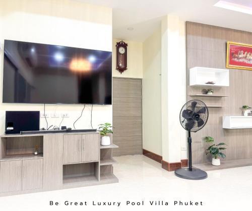 Luxury Pool Villa 5 mins to Phuket Old Town - Tap to explore photos